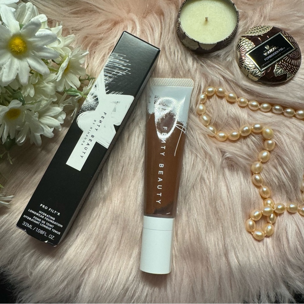 BNIB Fenty Beauty by Rihanna Hydrating Long Wear Foundation #460